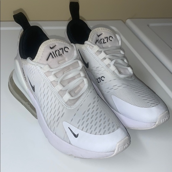 air7c white